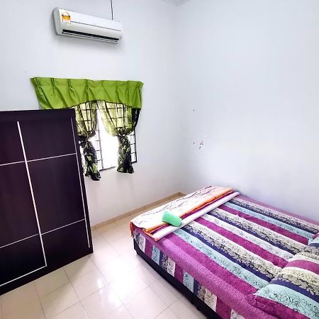 סרמבאן Sya Homestay @ Senawang מראה חיצוני תמונה